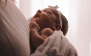 Rané Skríningové Testy u Novorozenců: Klíč k Odhalení Srdečních Vad a Metabolických Poruch